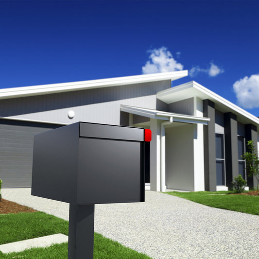 TOWN SQUARE Mailbox by Bravios - Large capacity mailbox with post - Anthracite